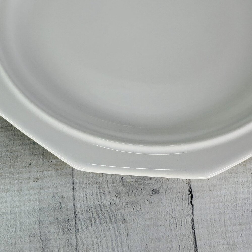 Pfaltzgraff HERITAGE WHITE Multisided Castle Mark Stoneware Dinner Plates Set 4 - Picture 16 of 16